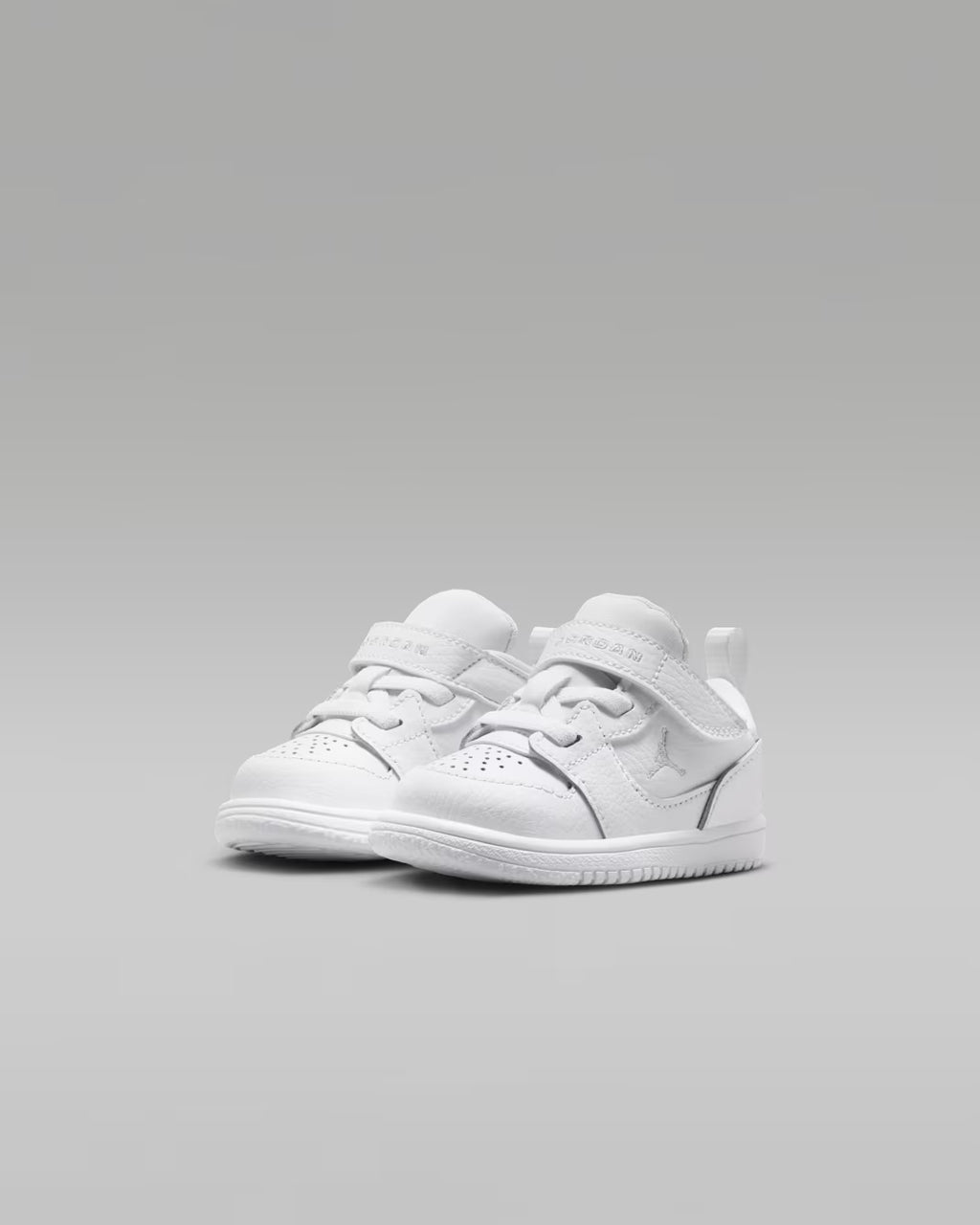 Jordan Court Connect Low
